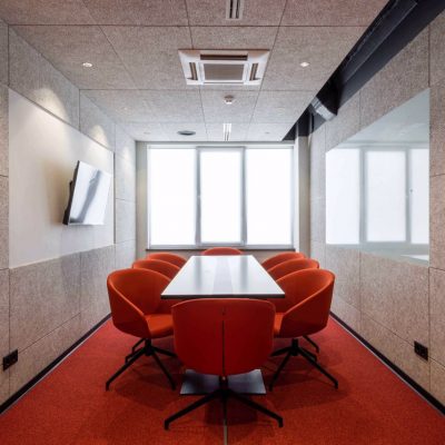 кімната для перемовин для 10 осіб